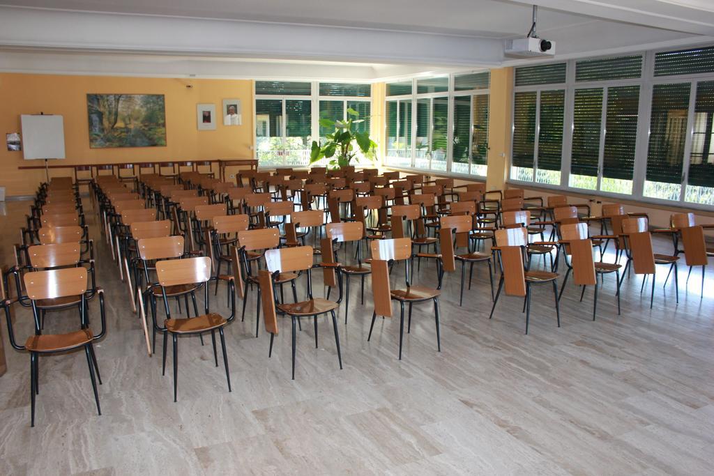 Centro Di Spiritualita Maria Candida Armeno Buitenkant foto