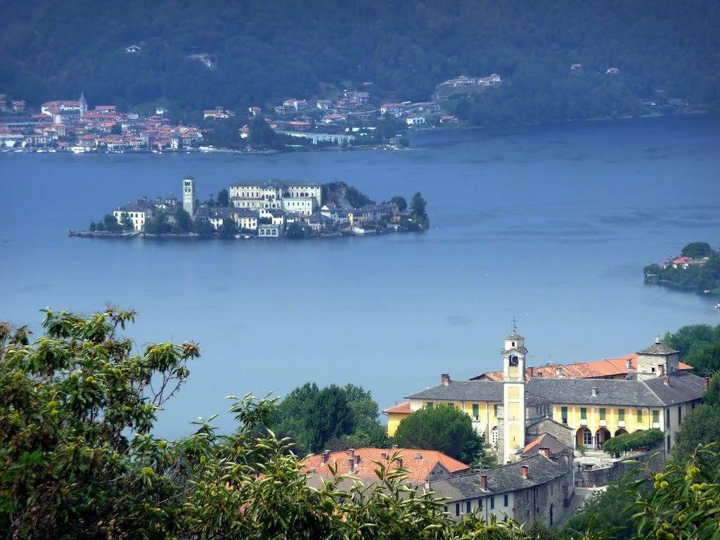 Centro Di Spiritualita Maria Candida Armeno Buitenkant foto