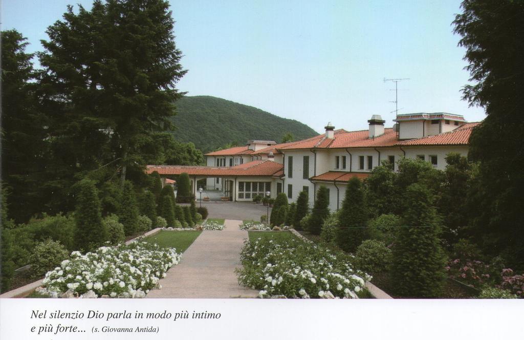 Centro Di Spiritualita Maria Candida Armeno Buitenkant foto