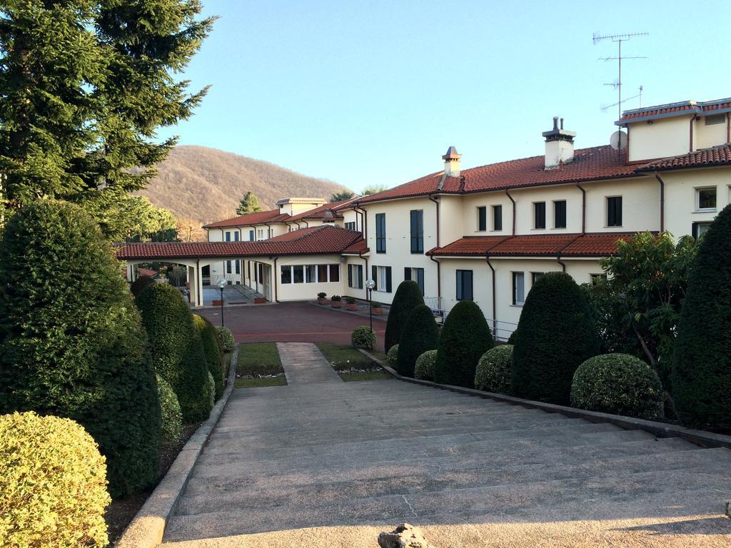 Centro Di Spiritualita Maria Candida Armeno Buitenkant foto