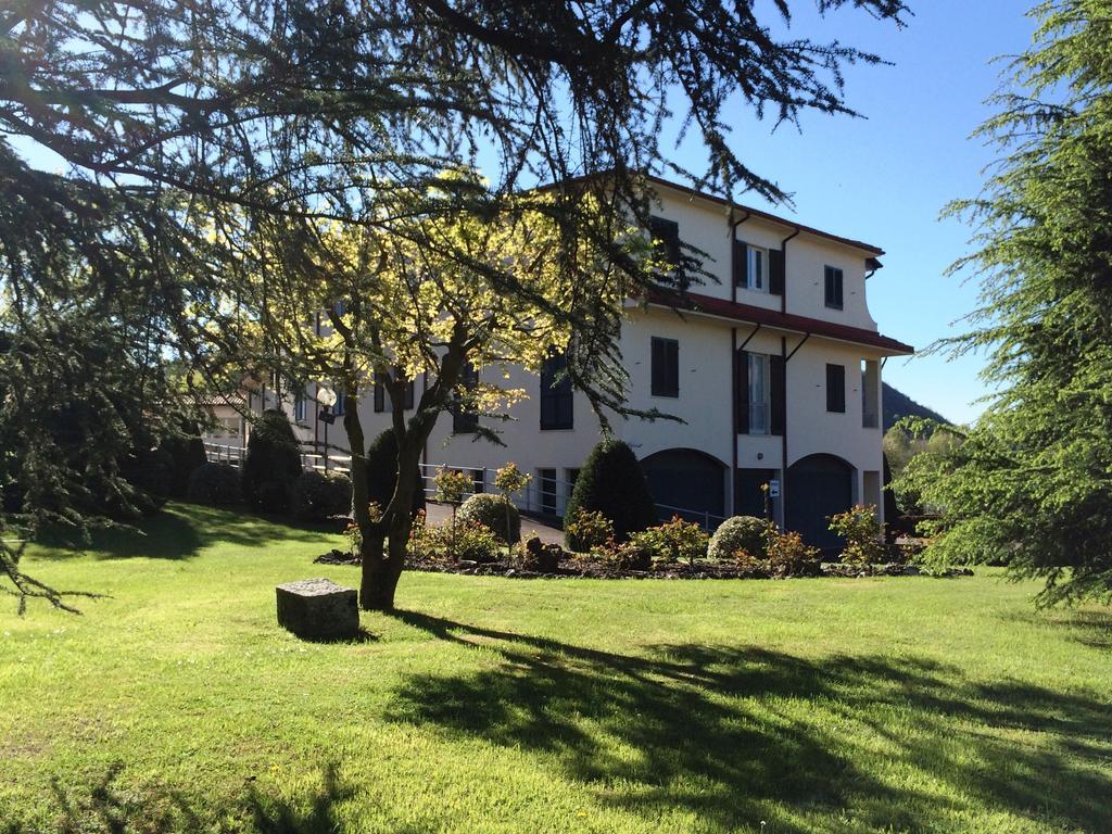 Centro Di Spiritualita Maria Candida Armeno Buitenkant foto