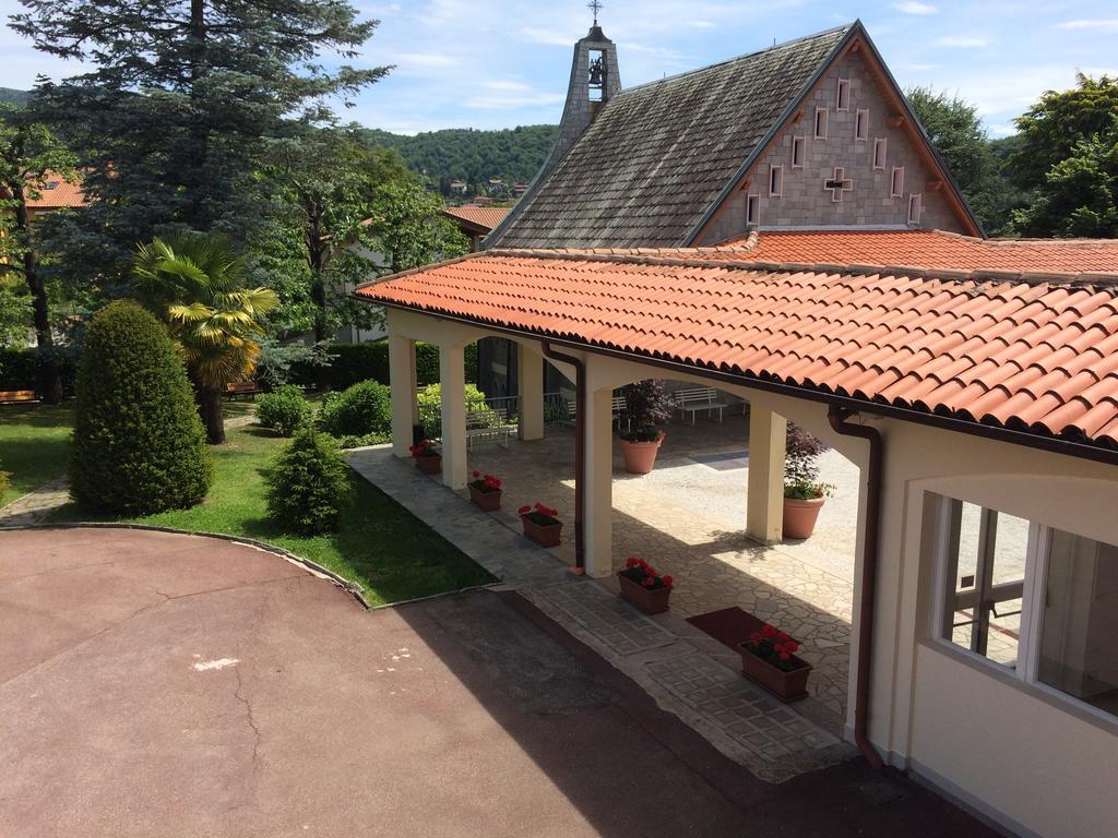 Centro Di Spiritualita Maria Candida Armeno Buitenkant foto