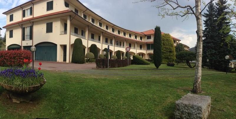 Centro Di Spiritualita Maria Candida Armeno Buitenkant foto